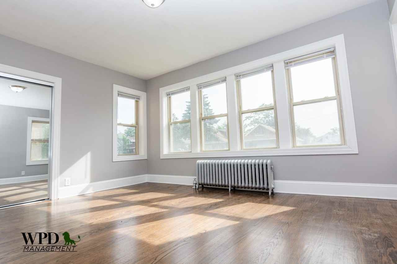 7546 S. Carpenter St - Photo 4 of 7