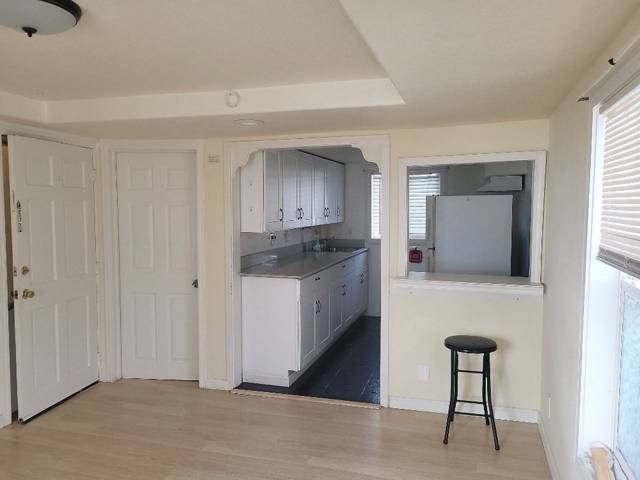 747 Willow St - Photo 2 of 9