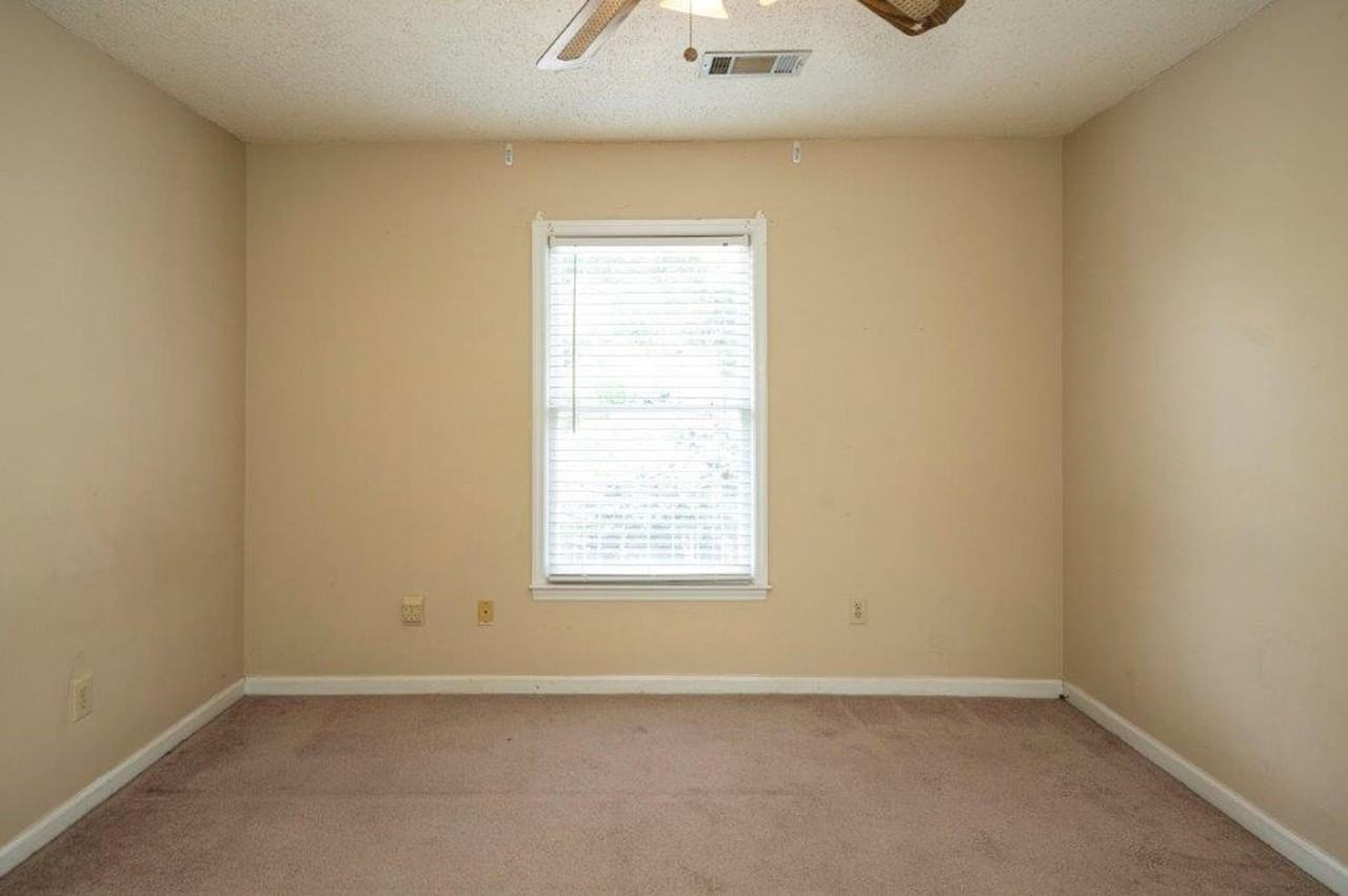 Campus Courtyard @ Magnolia - Photo 3 of 12