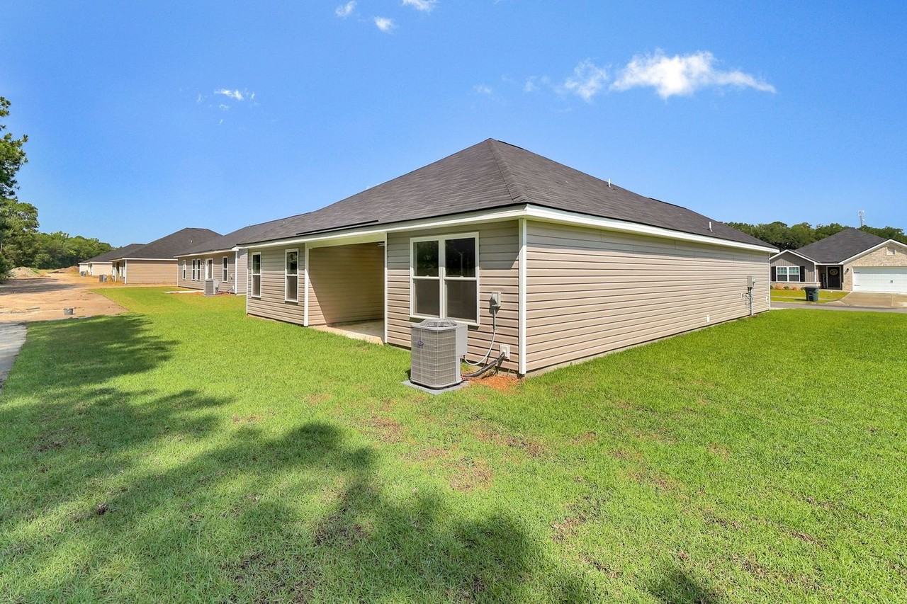 133 Braxton Blvd - Photo 3 of 27