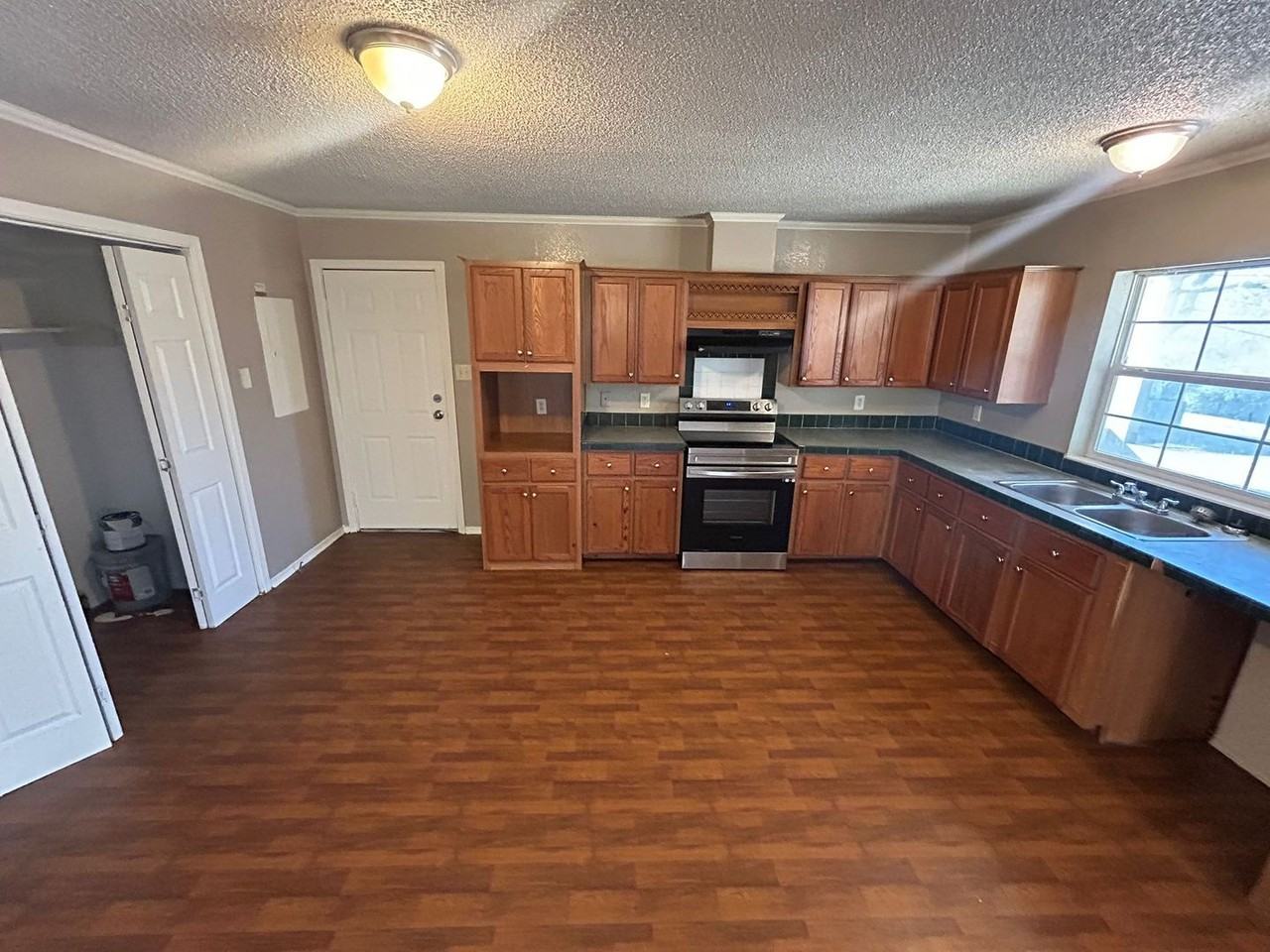 2602 Ripple Rd - Photo 7 of 18