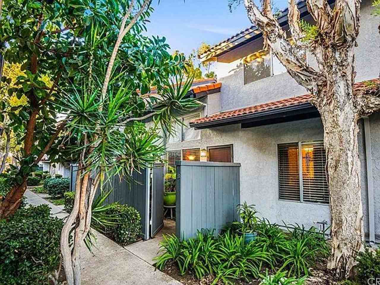 21638 Belshire Ave - Photo 2 of 4