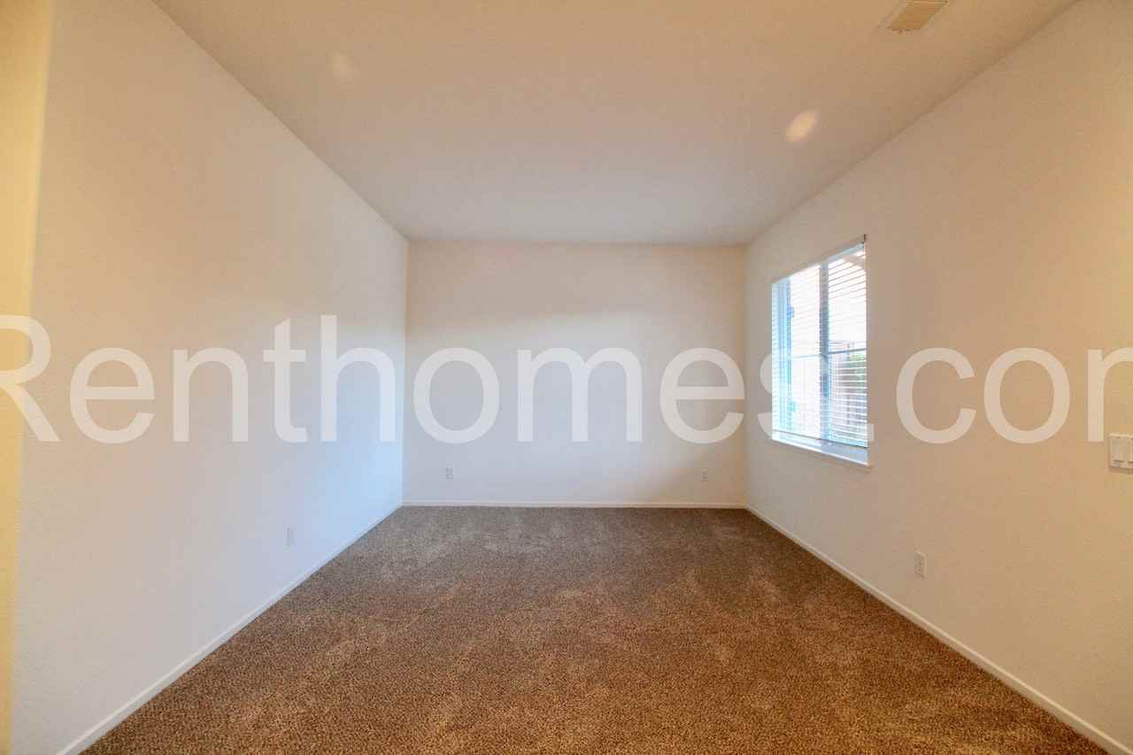 1224 Poplar Spring Rd - Photo 2 of 27