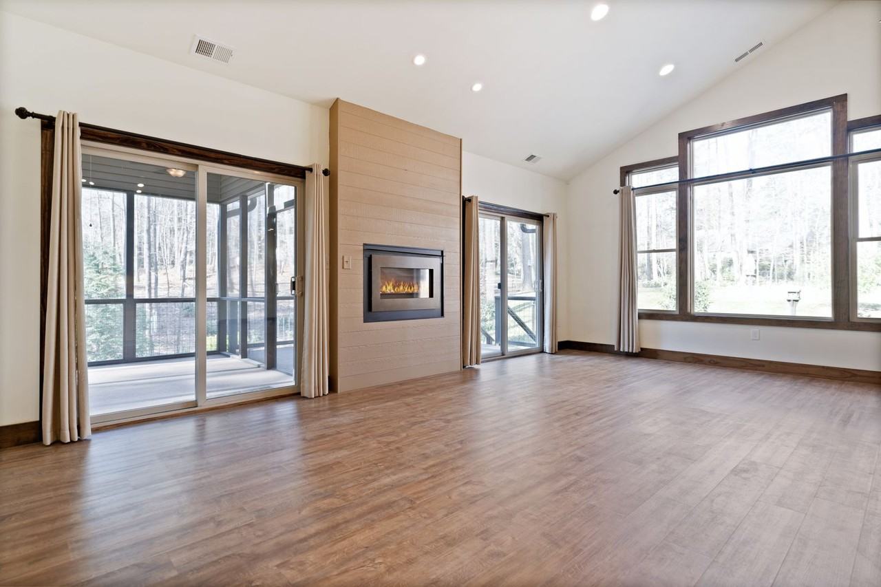 191 Weatherbend - Photo 3 of 15