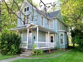 featured image of 385 E Perry St