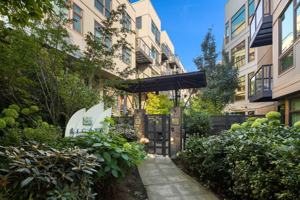 featured image of 1700 N Northlake Way #303