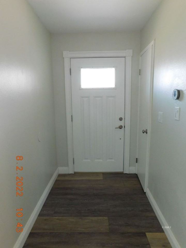 506 S Alvord St - Photo 3 of 8