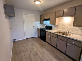 featured image of 201 W Anderson Ave