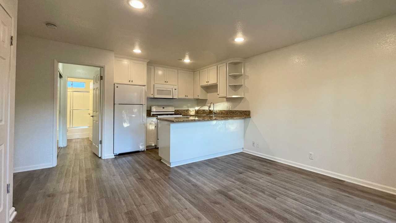 322 W Canon Perdido St #10 - Photo 4 of 13