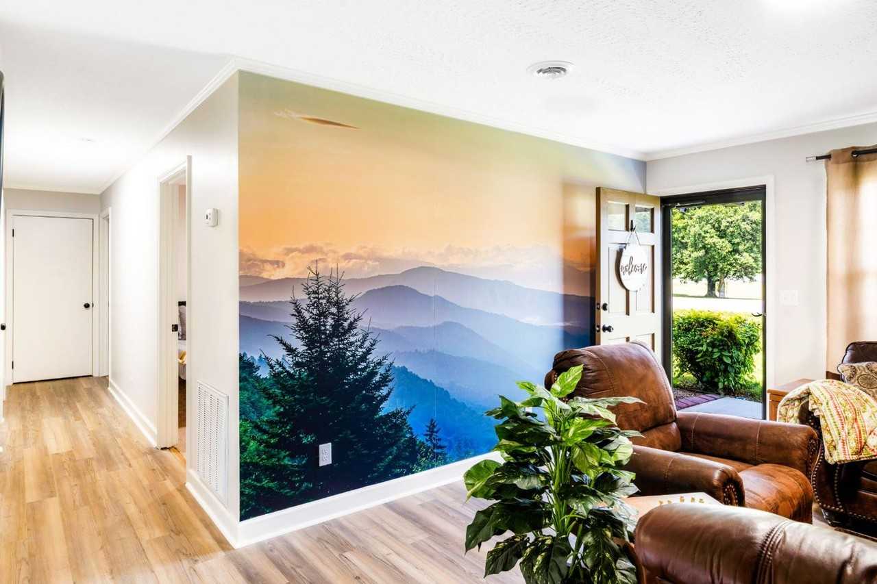 615 Kings Row - Photo 6 of 21