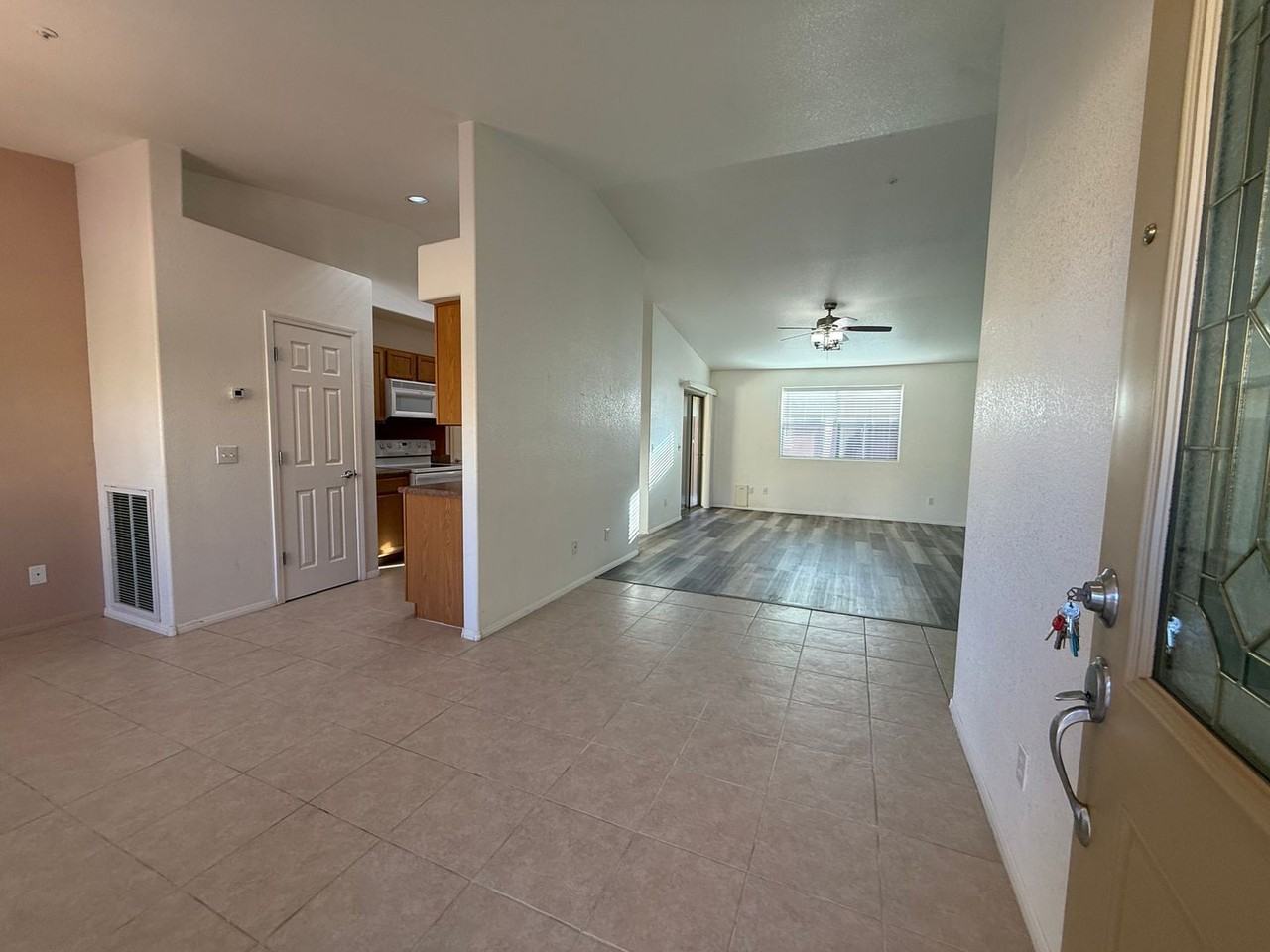 751 Skyview Ln - Photo 2 of 17