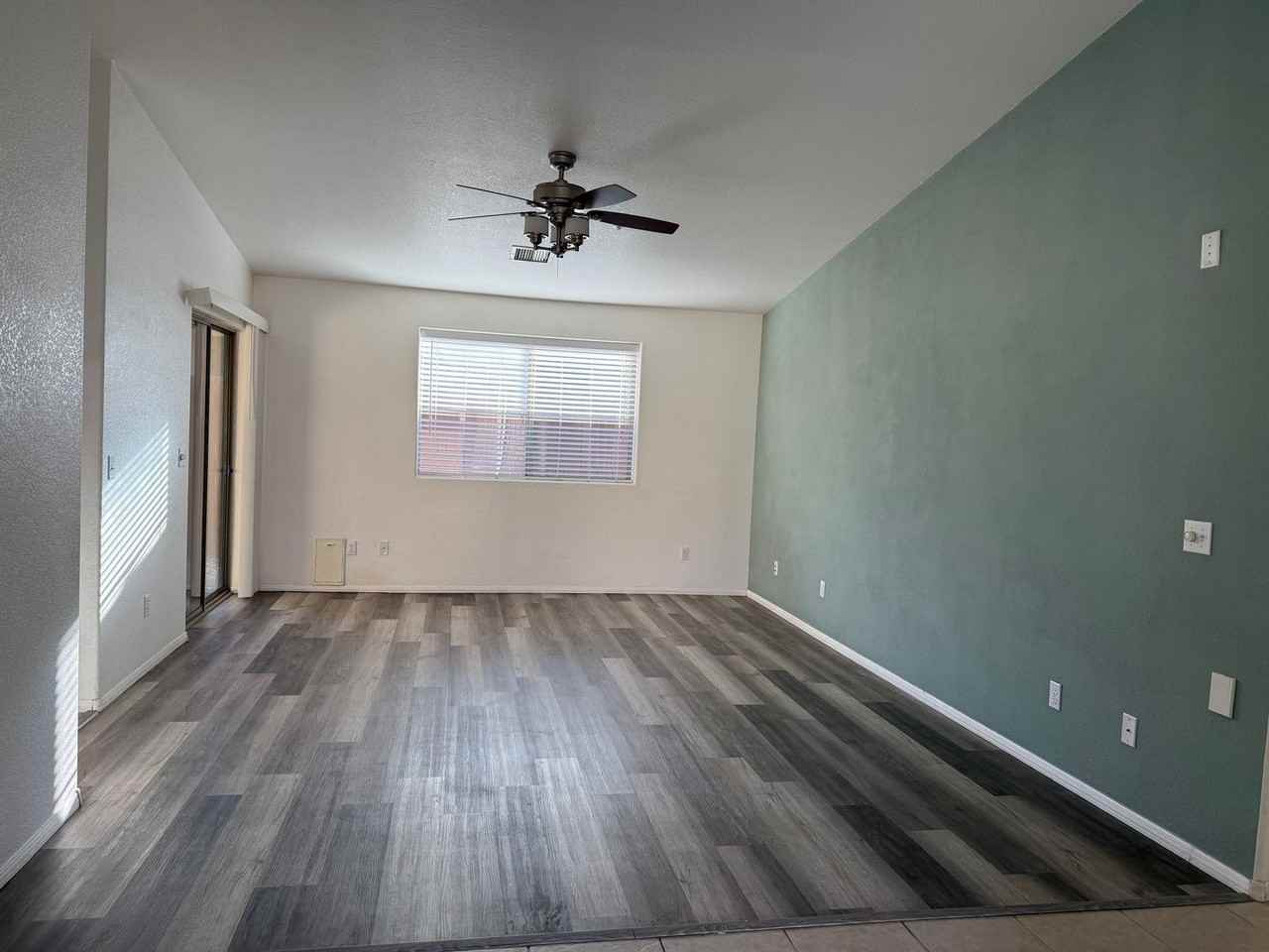 751 Skyview Ln - Photo 3 of 17