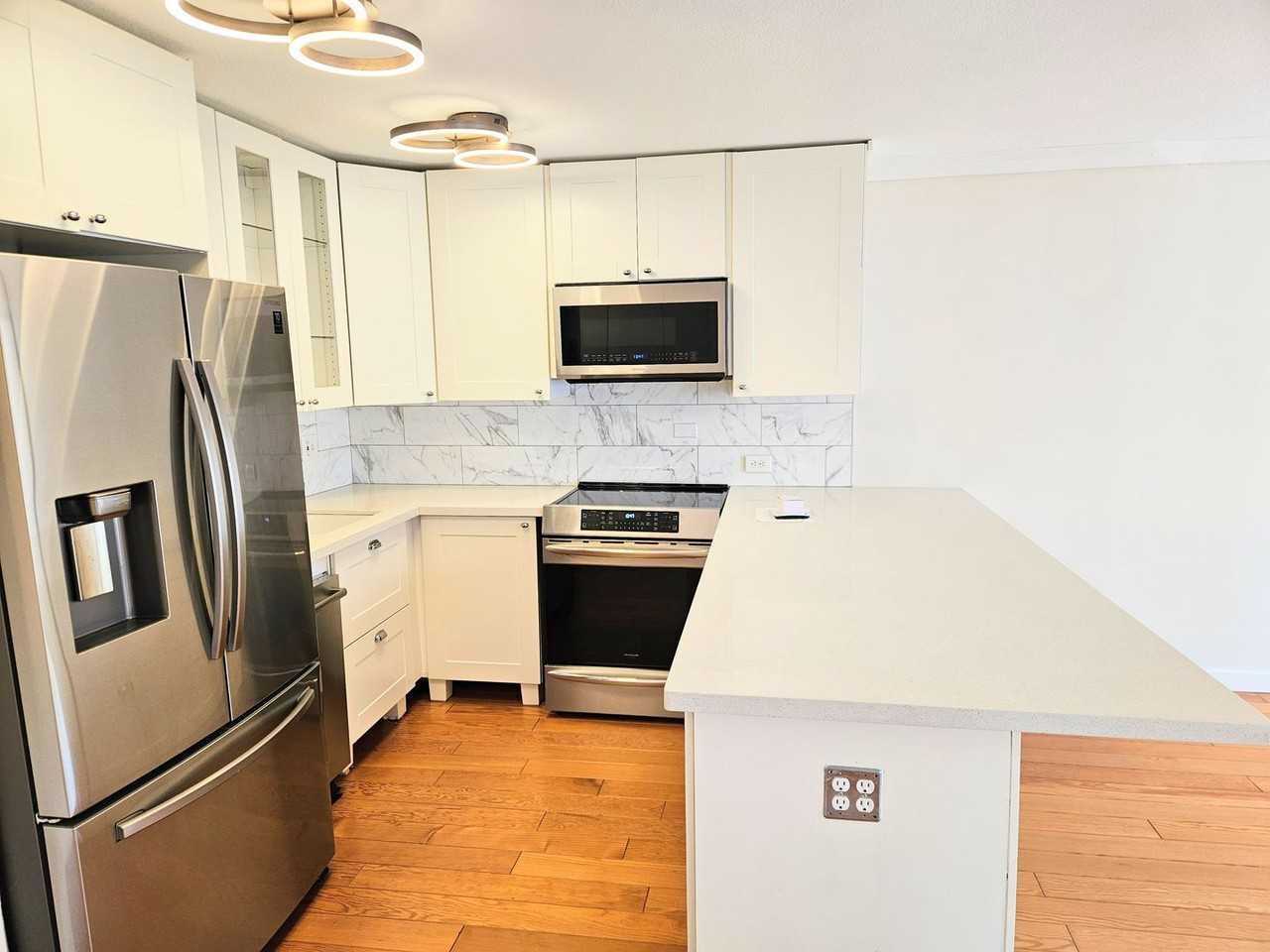 2140 Kuhio Ave #611 - Photo 4 of 12