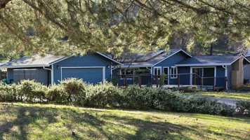 featured image of 11037 Sycamore Ct