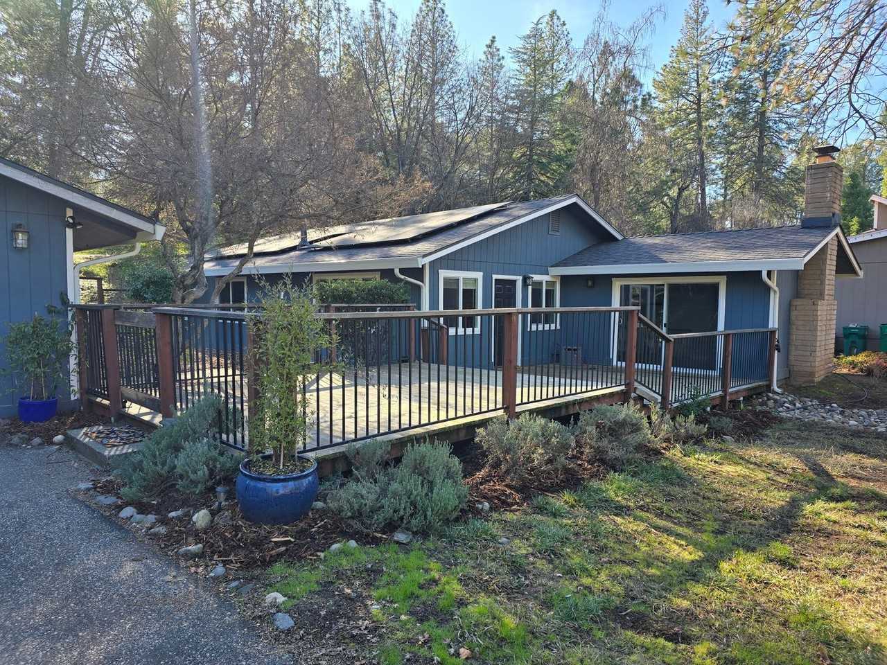 11037 Sycamore Ct - Photo 2 of 31