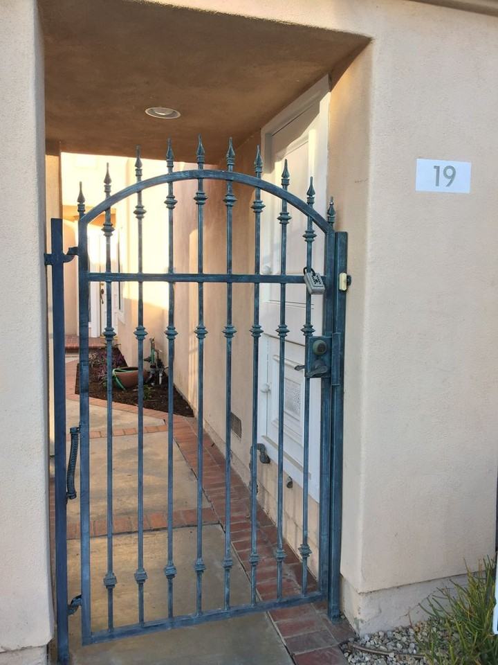 19 Stern St - Photo 2 of 50