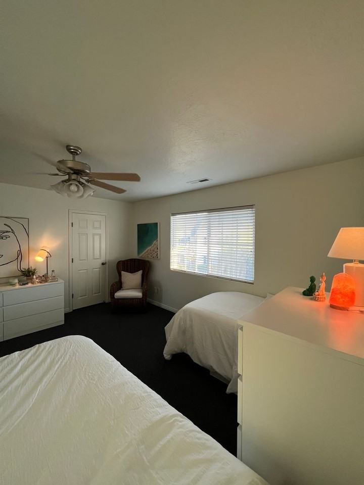 1735 W 540 N #2601 - Photo 5 of 9