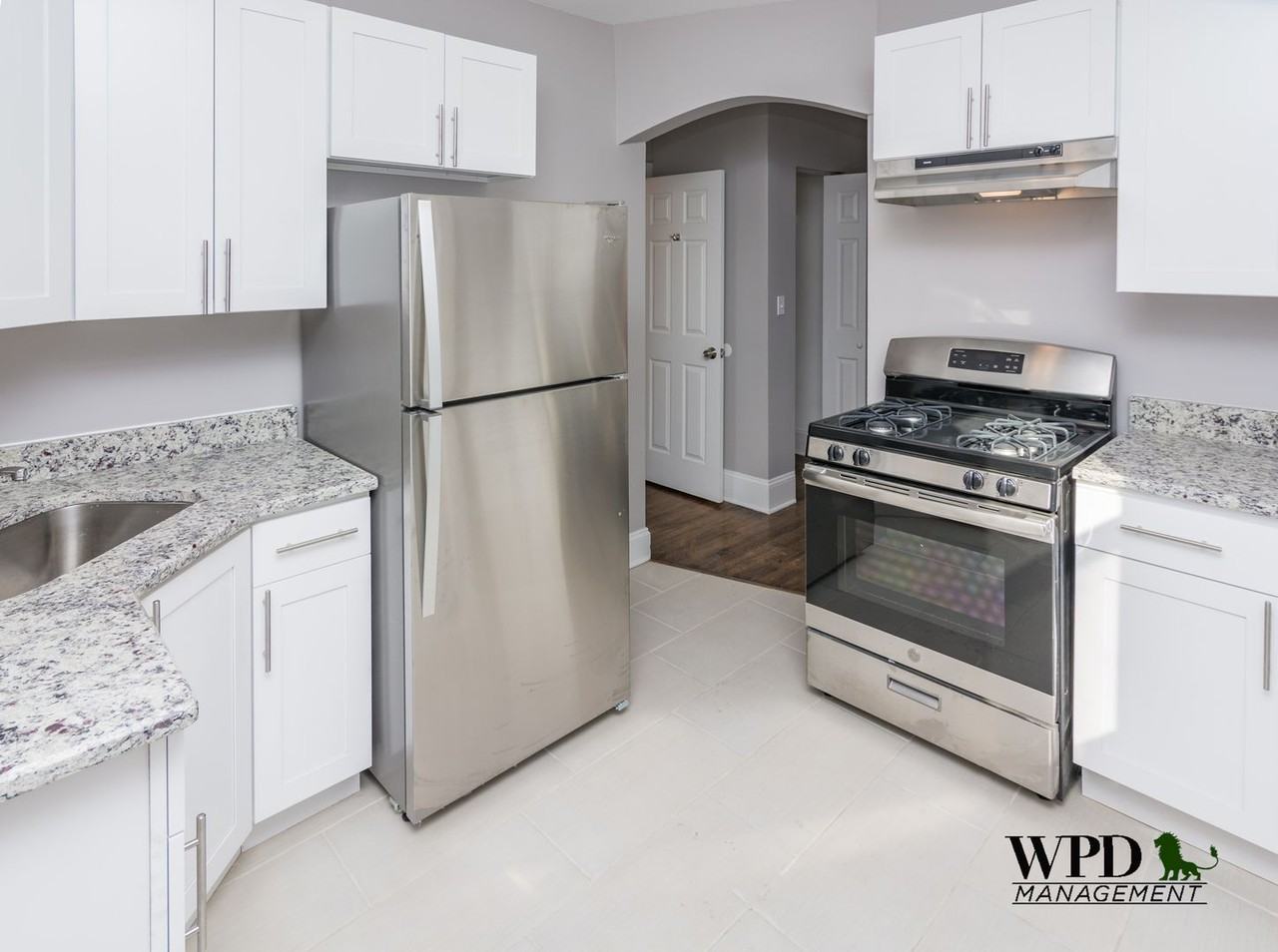 7800 S. Sangamon St - Photo 3 of 8