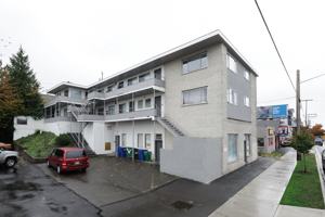 featured image of 9244 Greenwood Ave N