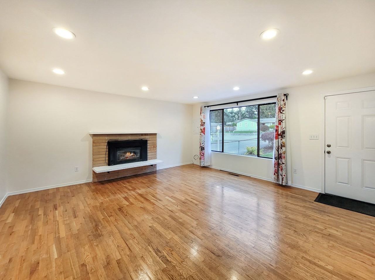 6519 Se 5th Pl - Photo 5 of 18