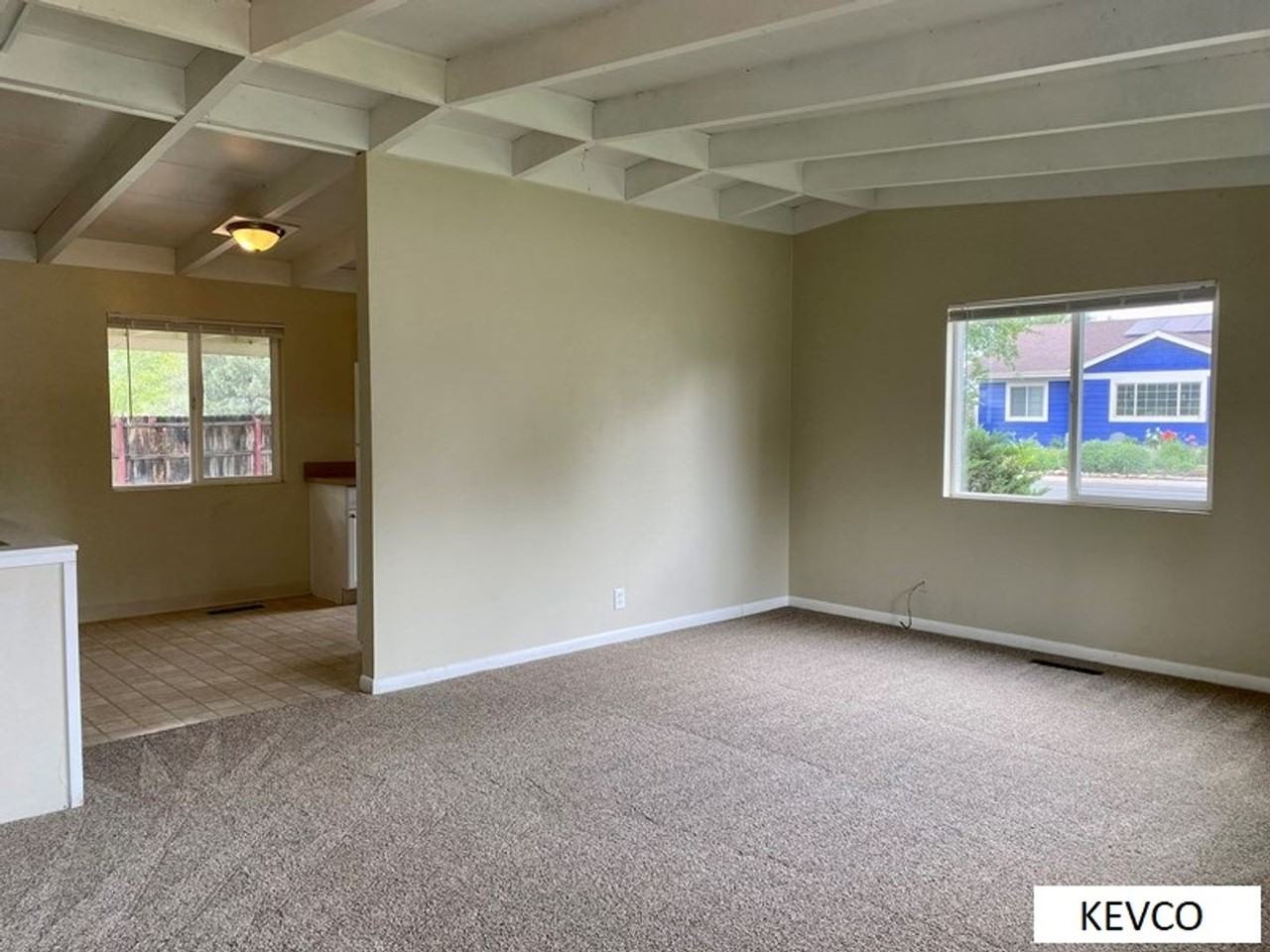 1845 Broadview Pl - Photo 3 of 21