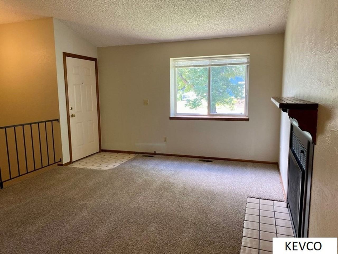 3106 Crockett St - Photo 2 of 20