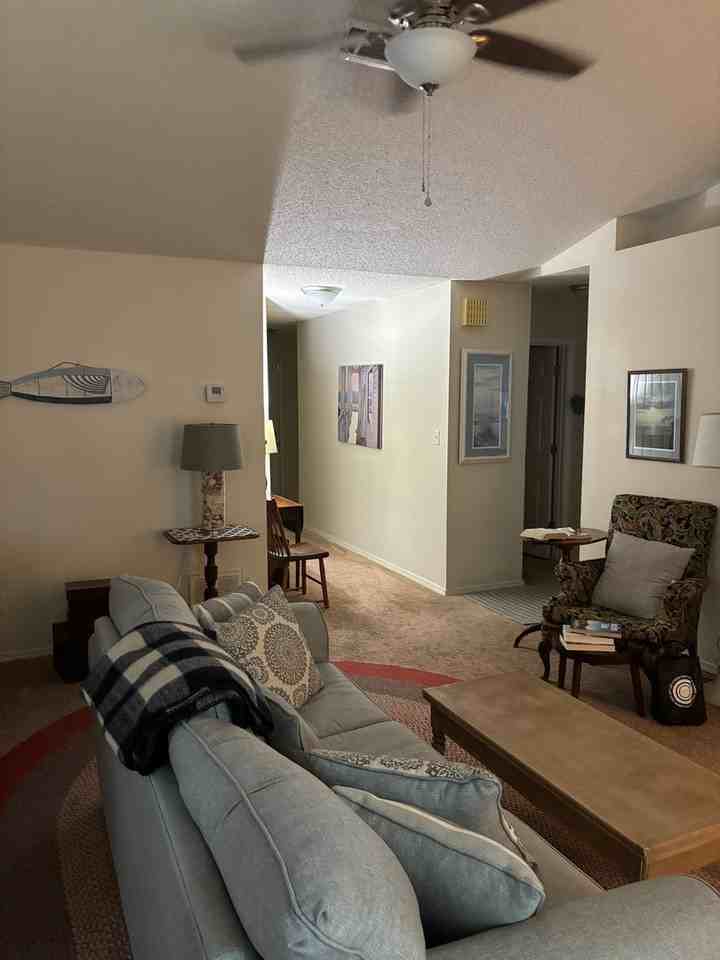 353 Mirabelle Dr - Photo 3 of 11