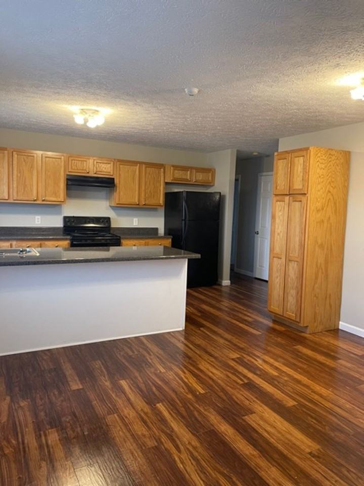 1429 Huron Way - Photo 3 of 14