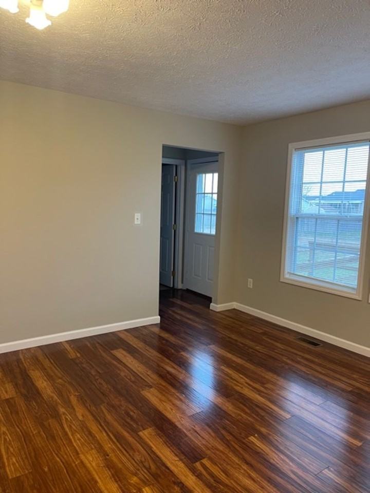 1429 Huron Way - Photo 5 of 14