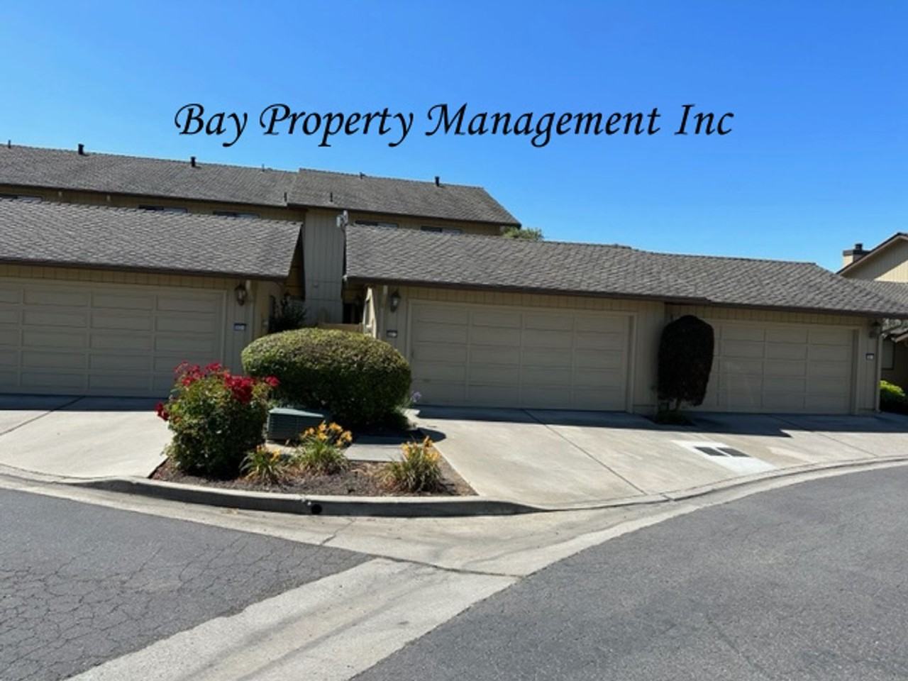 1860 Cherokee Drive - Photo 3 of 14