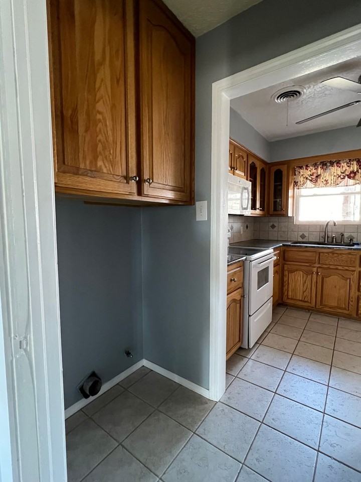 3808 Se Camden Way - Photo 6 of 20