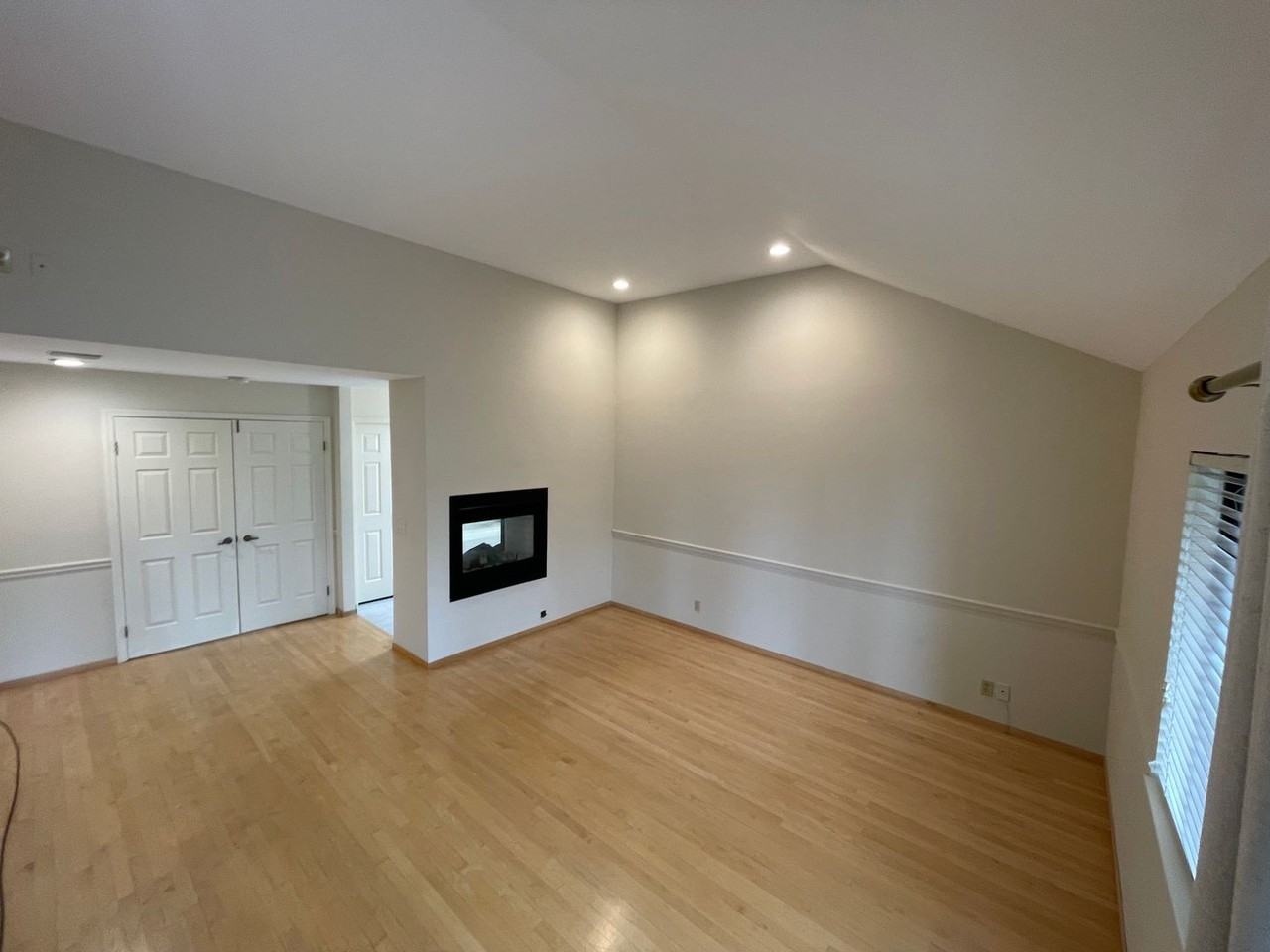 3025 Live Oak Ct - Photo 4 of 13