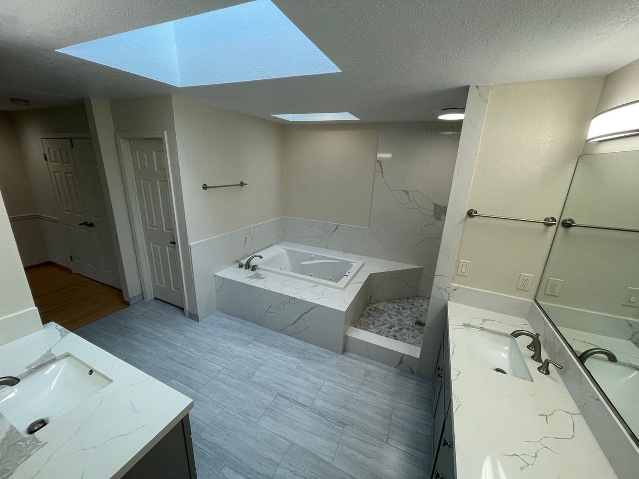 3025 Live Oak Ct - Photo 5 of 13