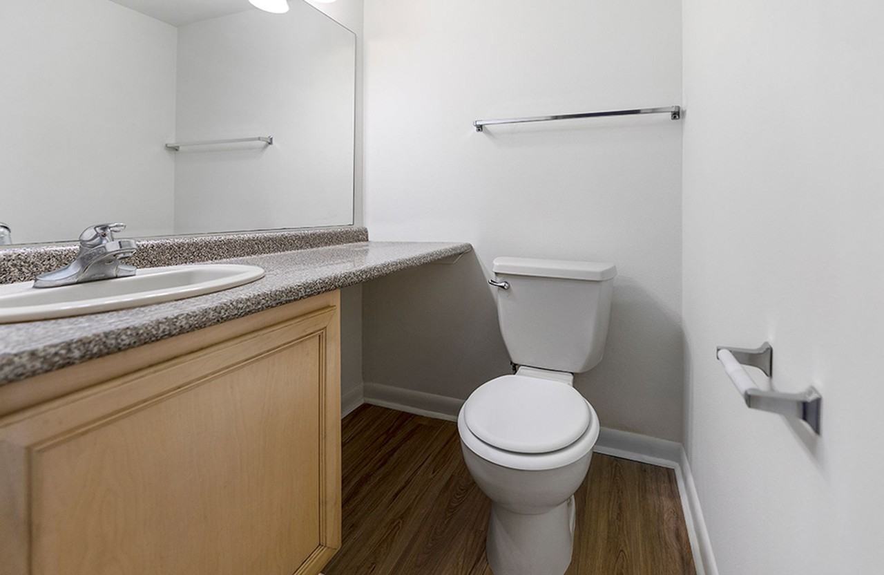 Registry - Photo 4 of 11