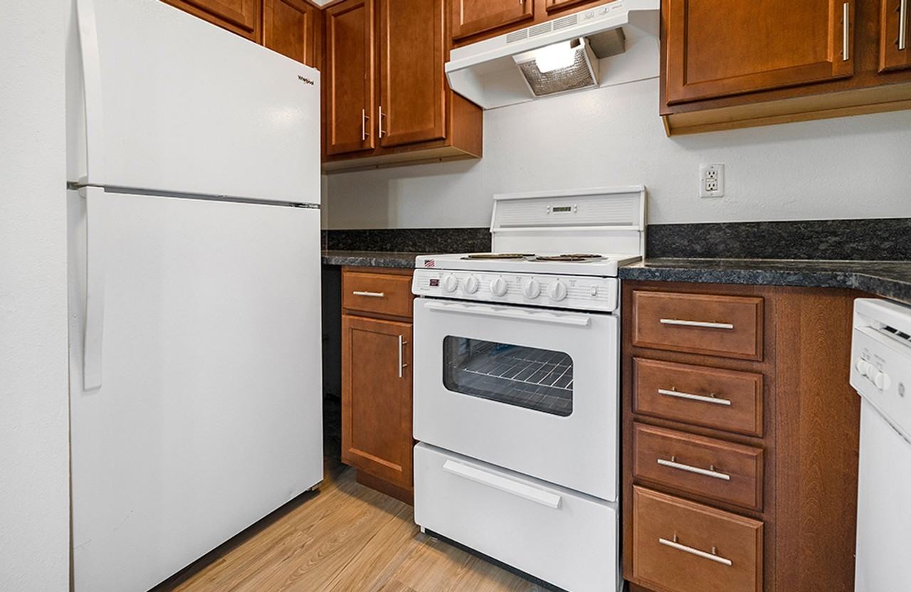 Registry - Photo 7 of 11