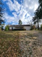 featured image of 1827 S Fredonia St