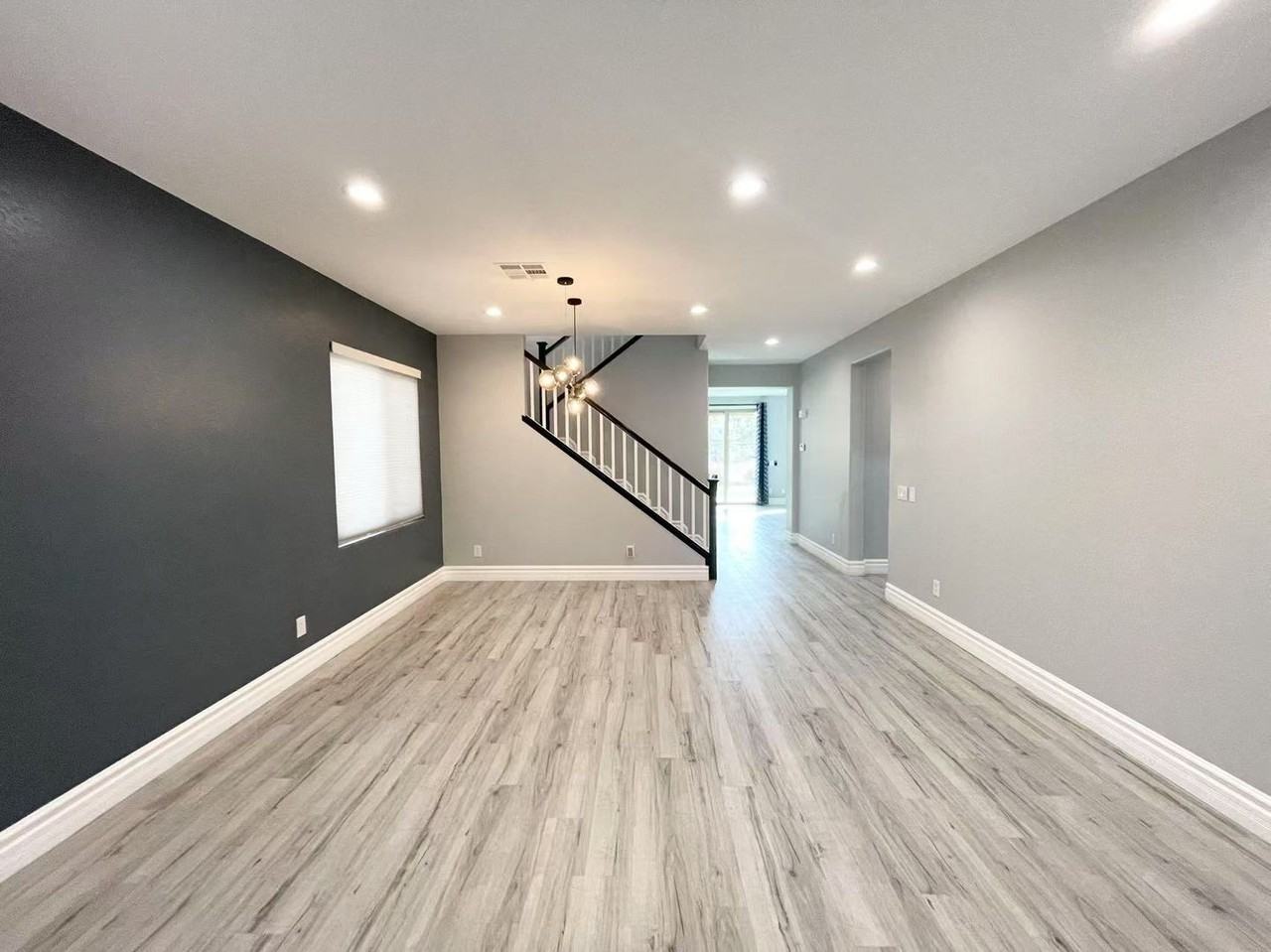 135 Tall Ruff Dr - Photo 2 of 35