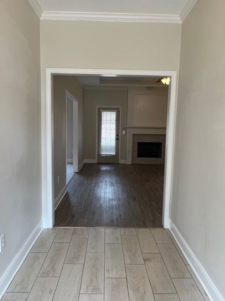 148 Devlin Springs Dr - Photo 2 of 27