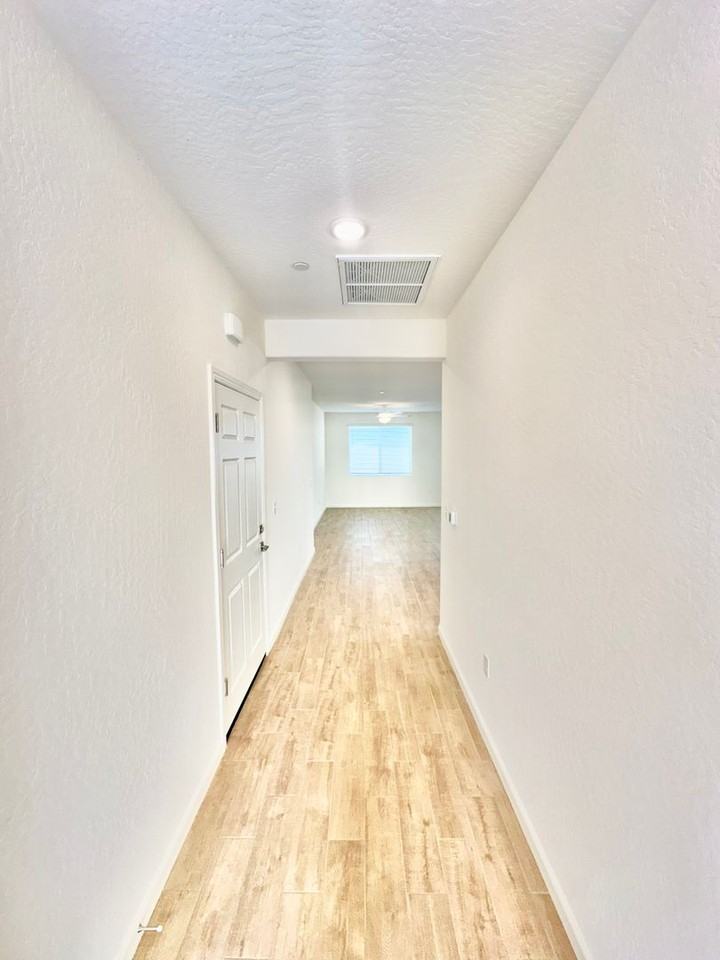 180 Journey Way S - Photo 2 of 34