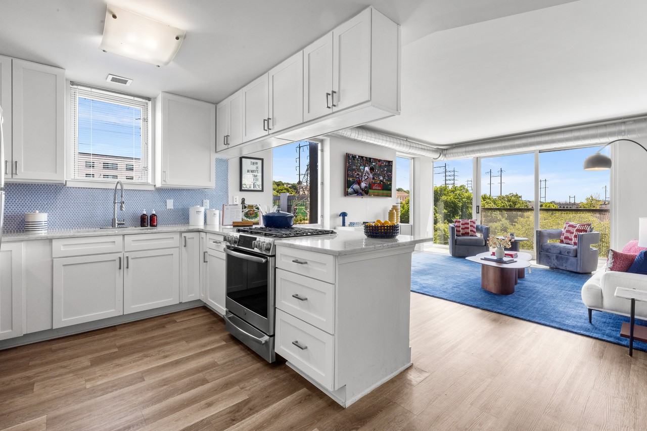 Apex Manayunk - Photo 6 of 50