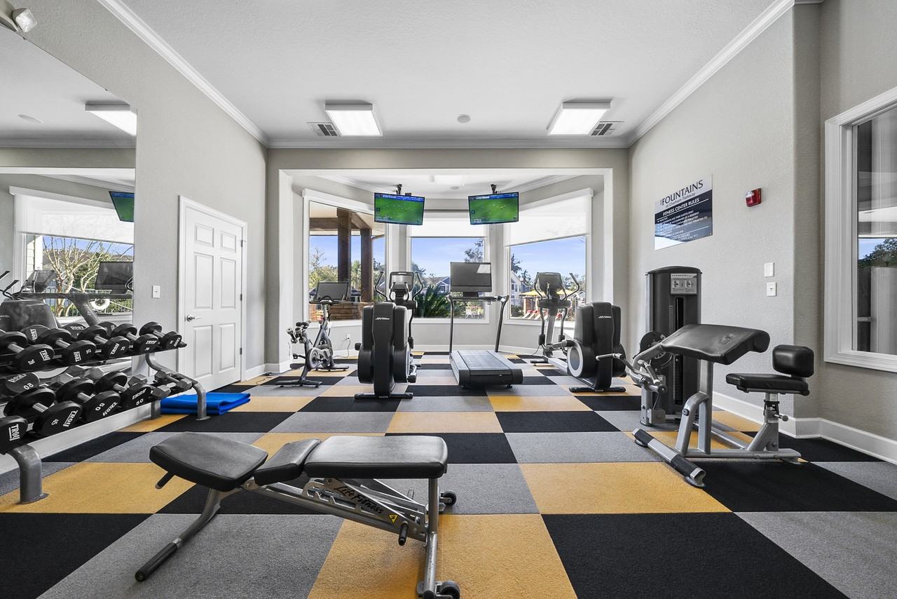 Fountains at Chatham Pkwy - Photo 6 of 47