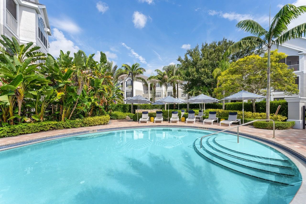 Grandeville at RiverPlace - Photo 5 of 50