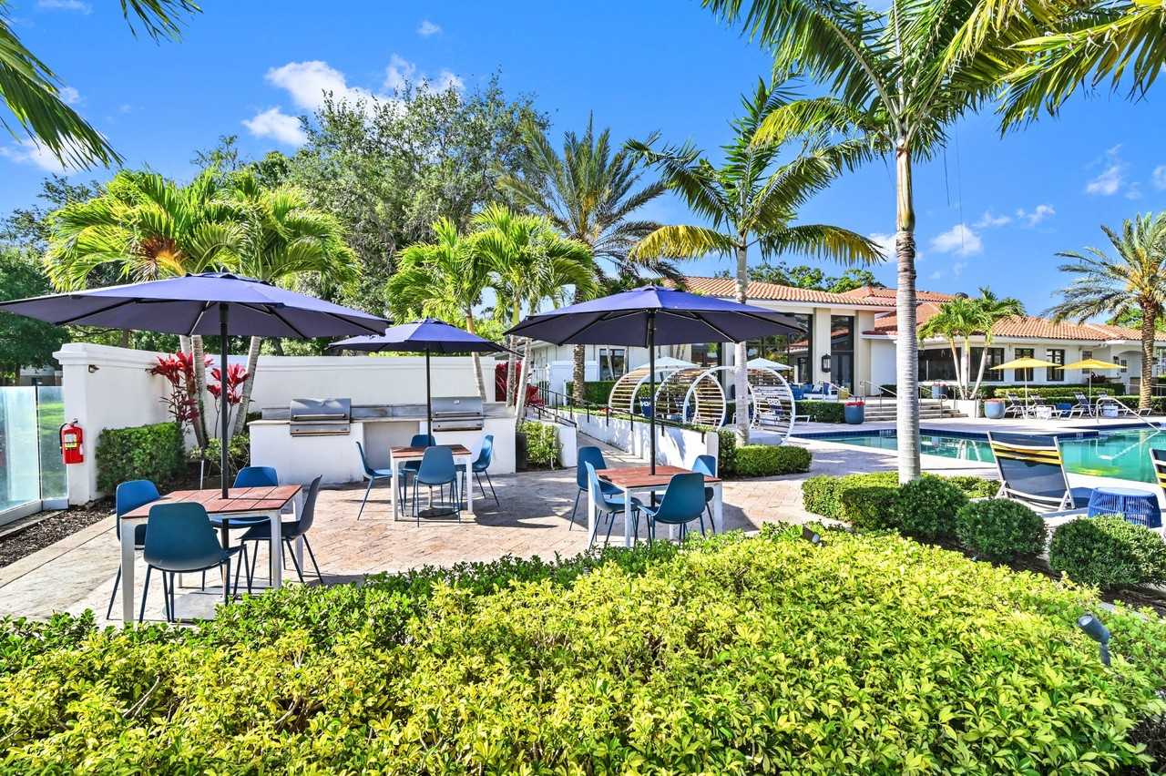 Arbor Oaks Apartments & Townhomes - Photo 6 of 42