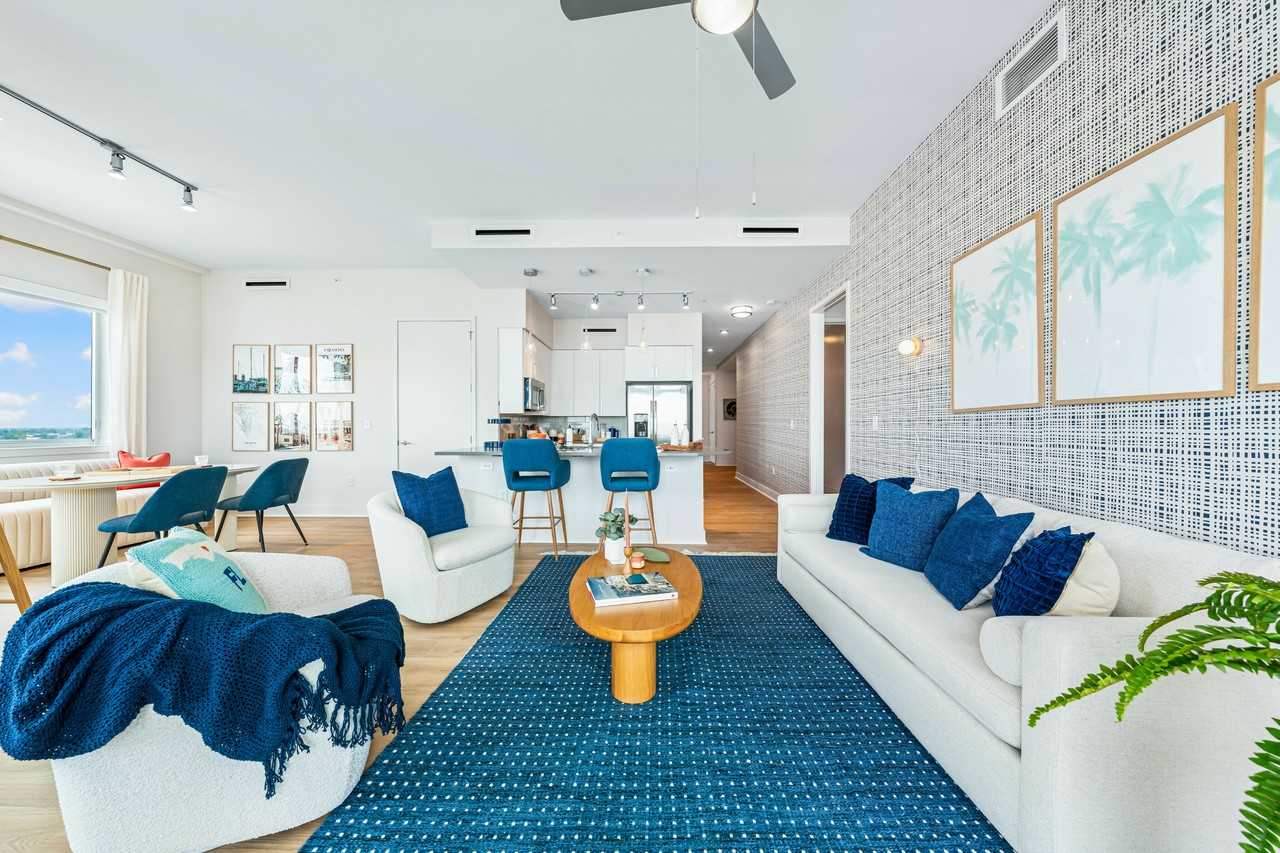 The DeSota - Photo 4 of 50