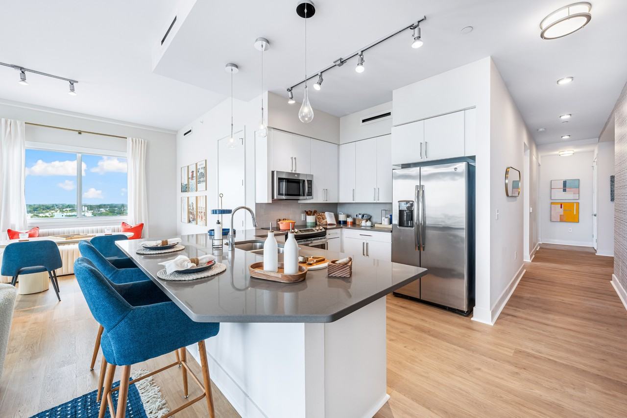 The DeSota - Photo 7 of 50