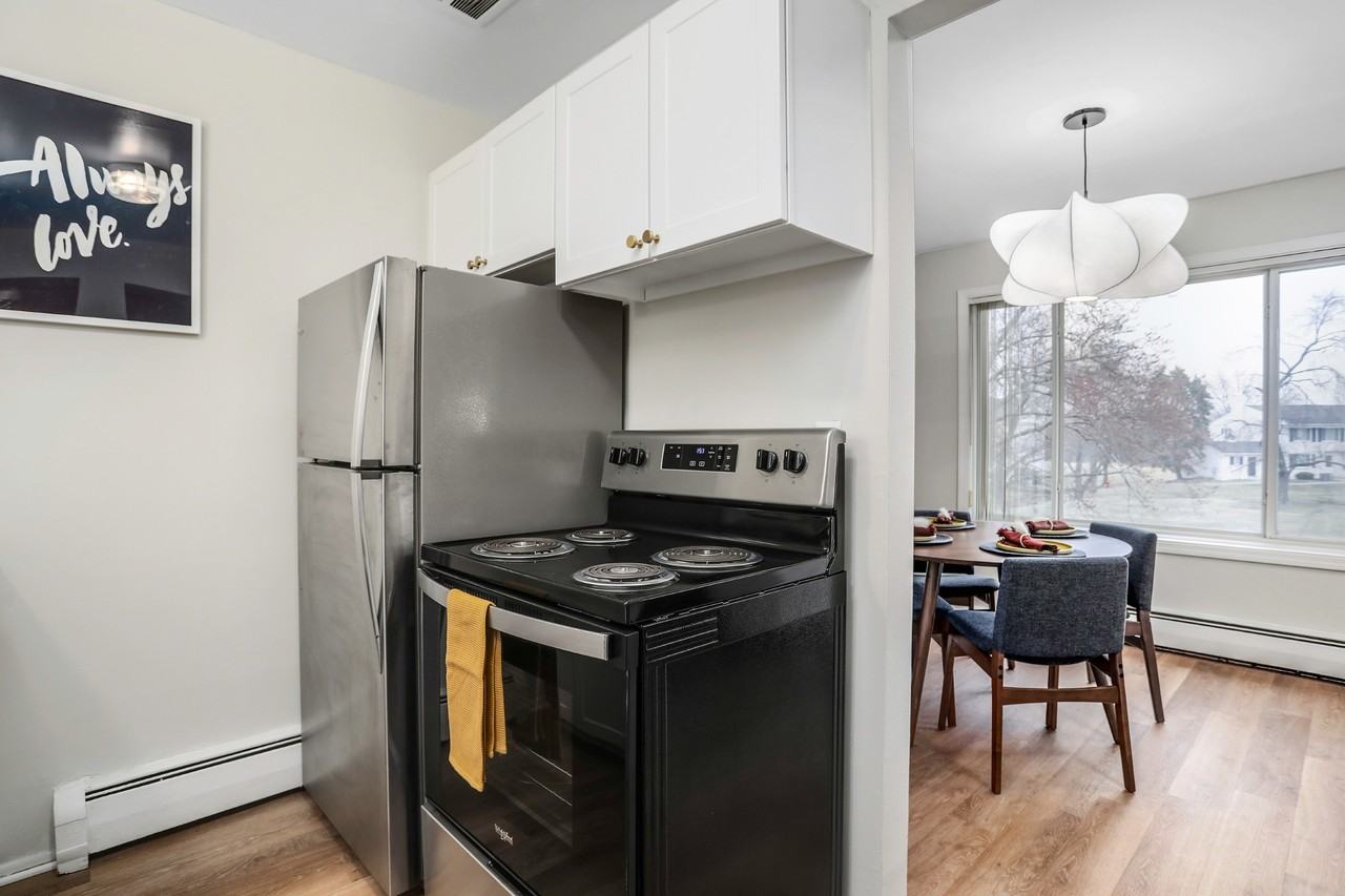 Independence Green Apts - Photo 7 of 50