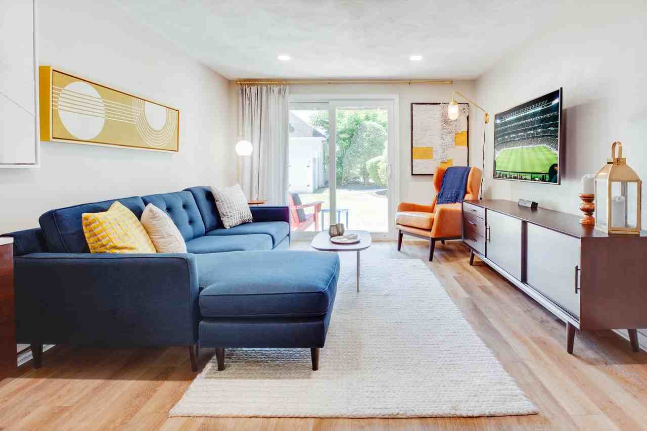 Cabot Crossing - Photo 2 of 33