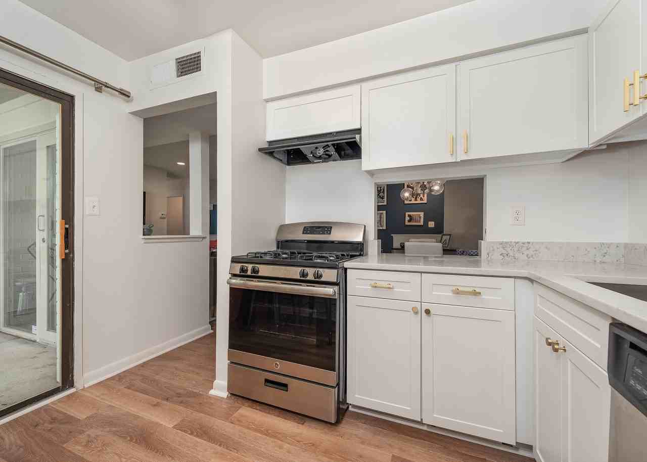 Cedar Place - Photo 7 of 33