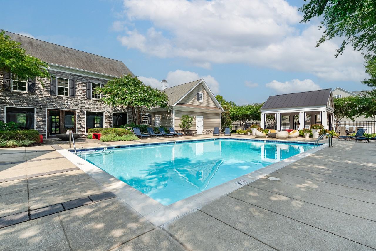 Belmont Station - Photo 5 of 50