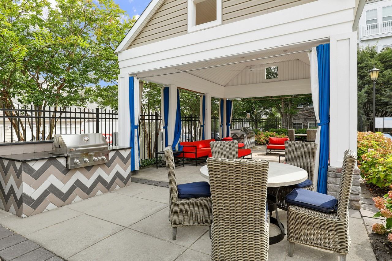 Belmont Station - Photo 6 of 50